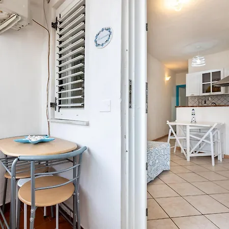 Sweet House Apartment *